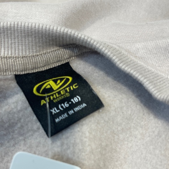Athletic Casual Beige Sweatshirt XL - Picture 6 of 6